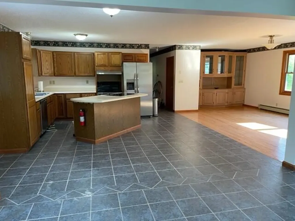 8 Erins Way Randolph ME 04346
