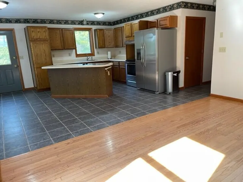 8 Erins Way Randolph ME 04346