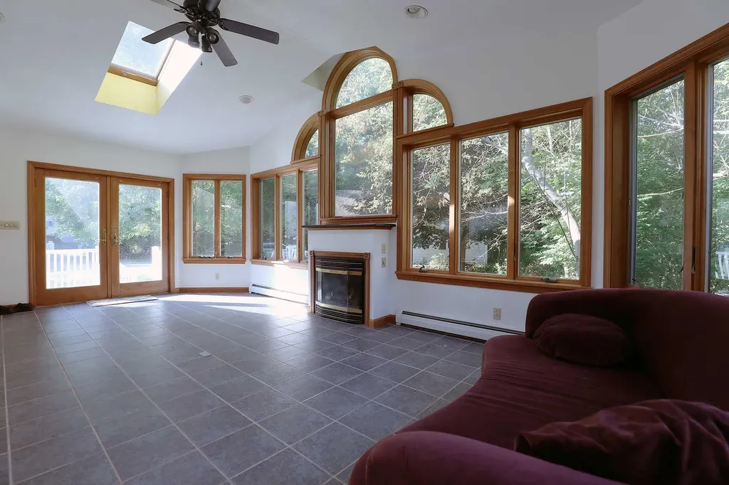 8 Erins Way Randolph ME 04346