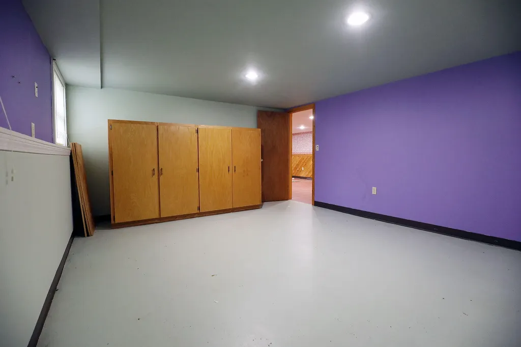 8 Erins Way Randolph ME 04346
