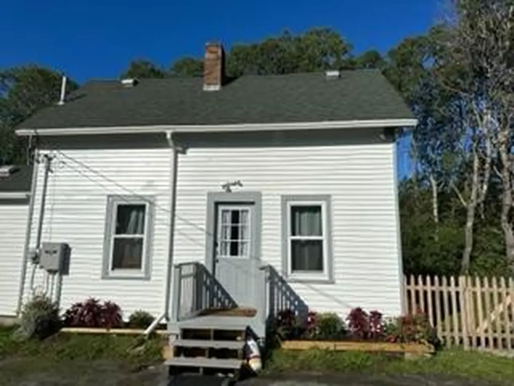 814 Tremont Road Tremont ME 04674