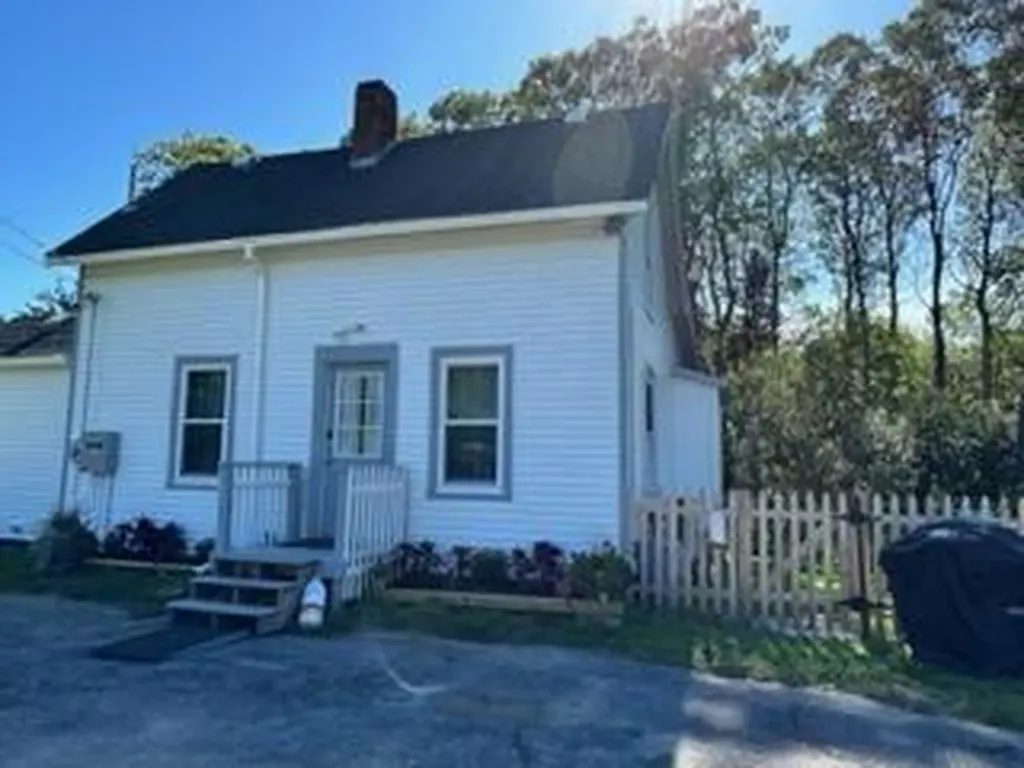 814 Tremont Road Tremont ME 04674