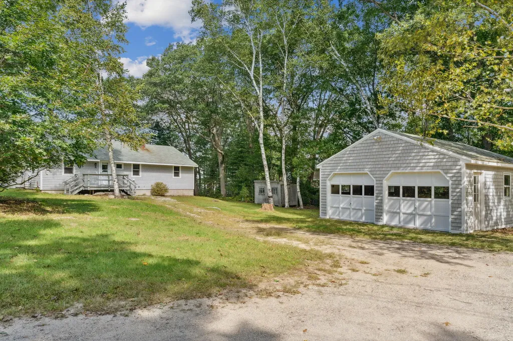 55 Seths Landing Yarmouth ME 04096