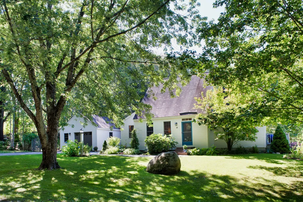 28 Boulder Road Bristol ME 04539