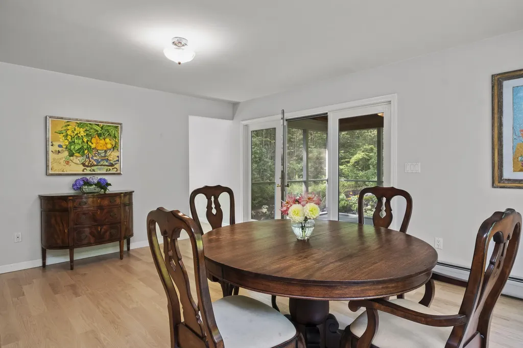 8 White Tail Drive Rockport ME 04856