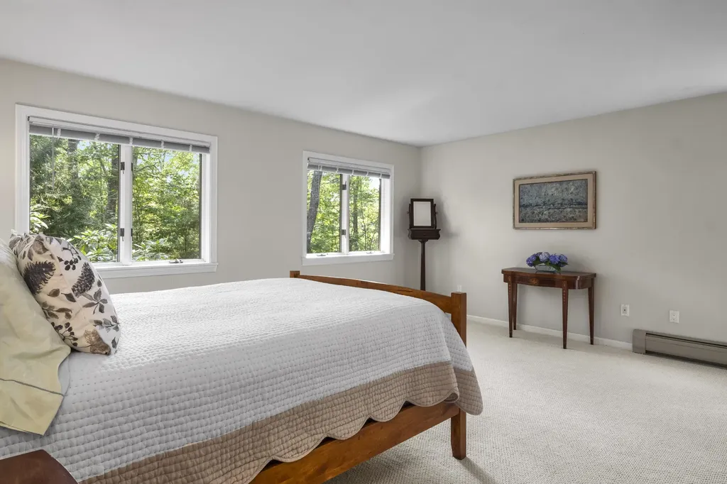 8 White Tail Drive Rockport ME 04856
