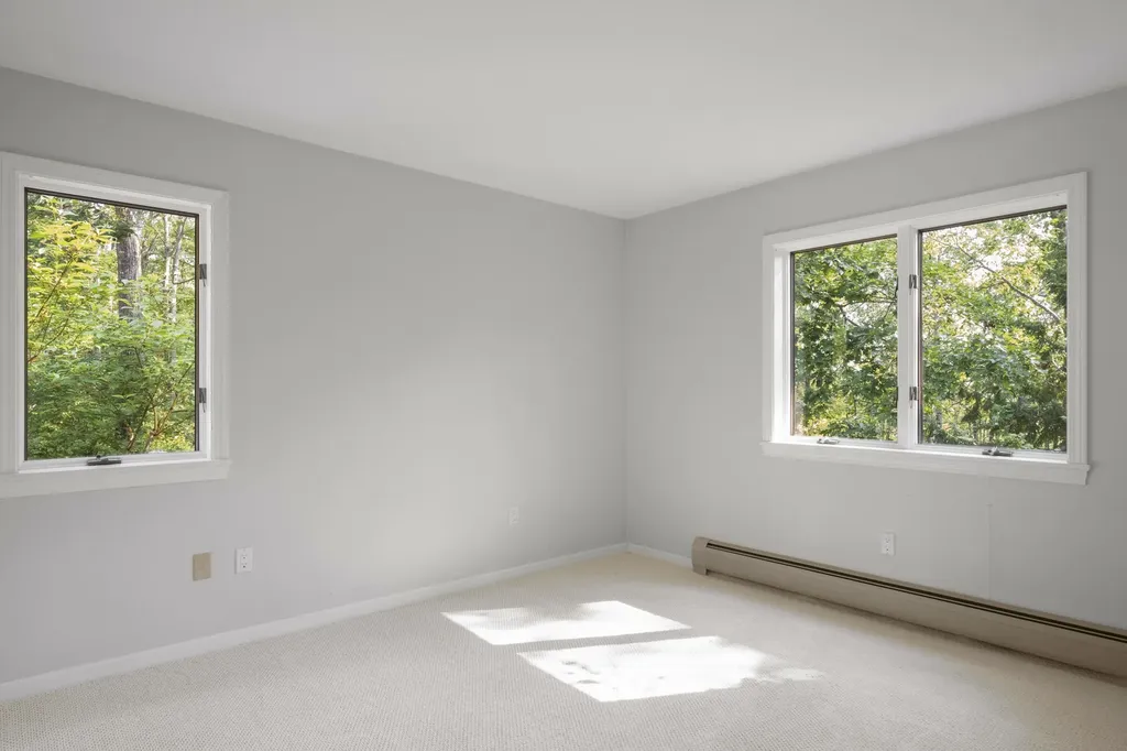 8 White Tail Drive Rockport ME 04856