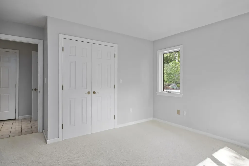 8 White Tail Drive Rockport ME 04856