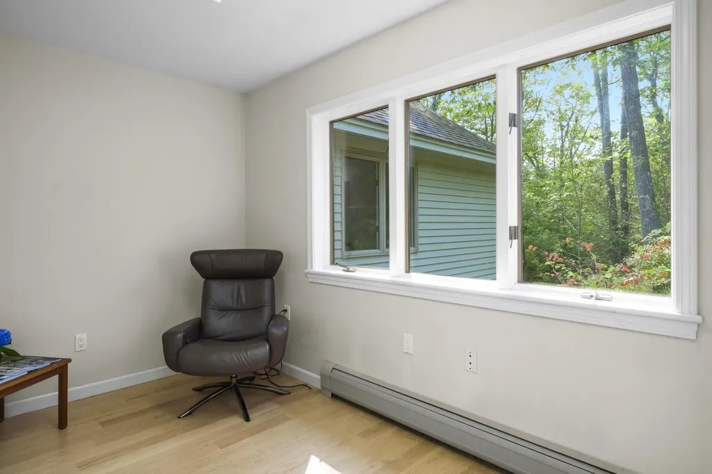 8 White Tail Drive Rockport ME 04856