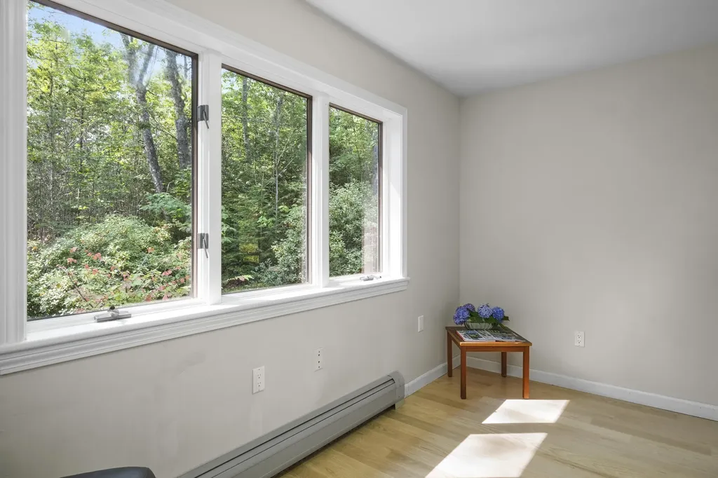 8 White Tail Drive Rockport ME 04856
