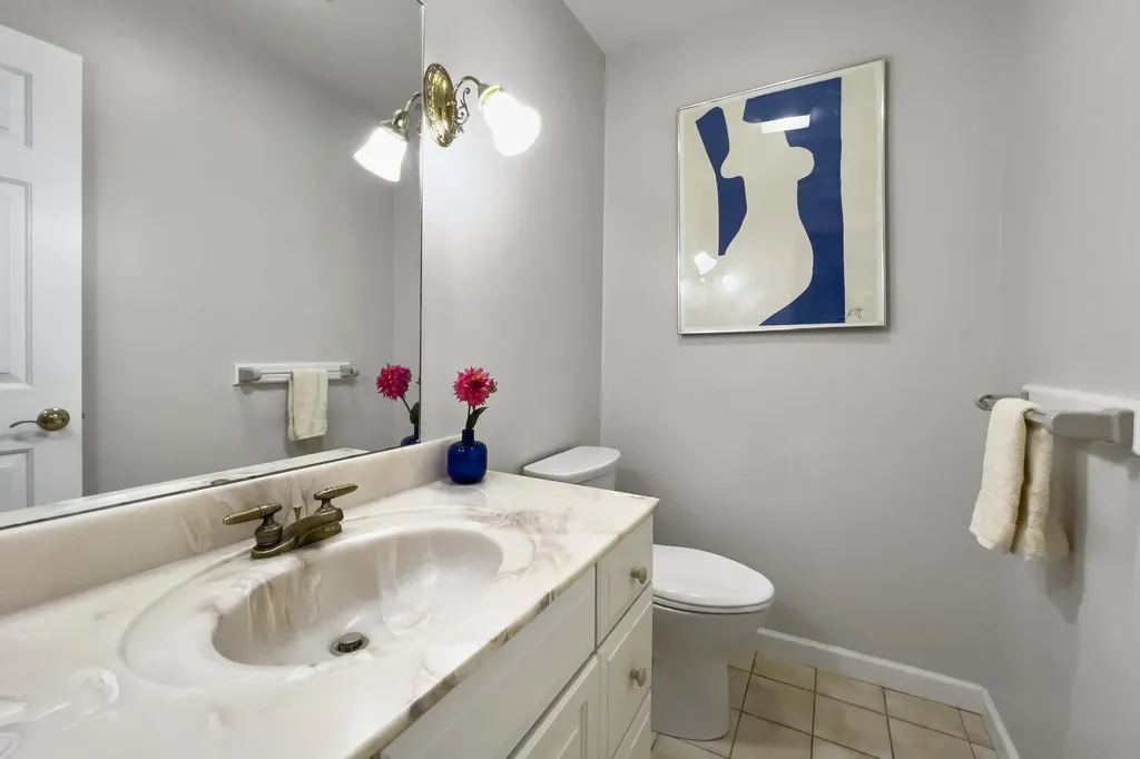 8 White Tail Drive Rockport ME 04856