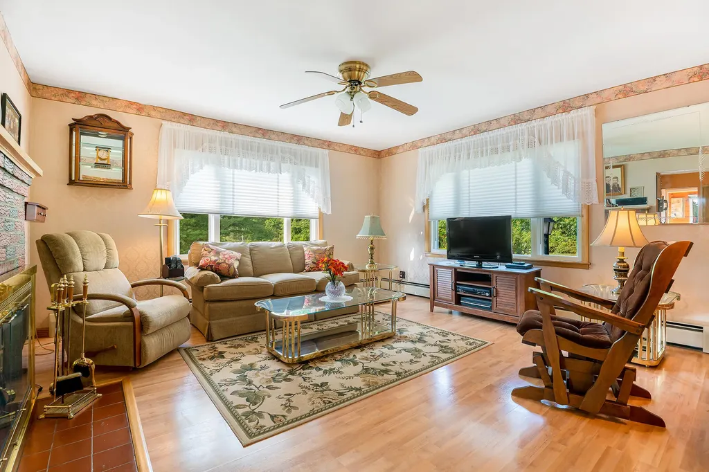 568 S Main Street Auburn ME 04210