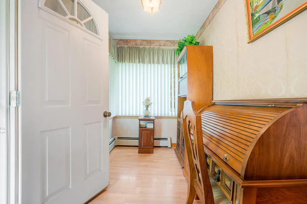 568 S Main Street Auburn ME 04210