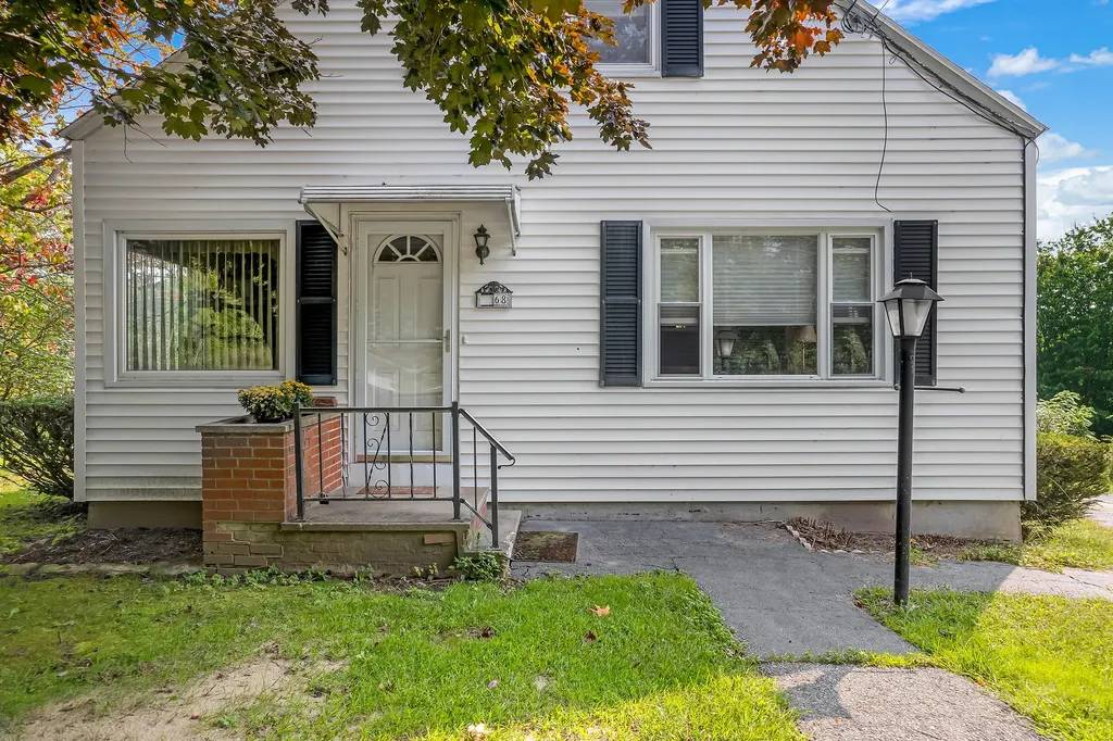 568 S Main Street Auburn ME 04210