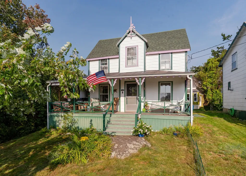 7 Upper A Street Portland ME 04108