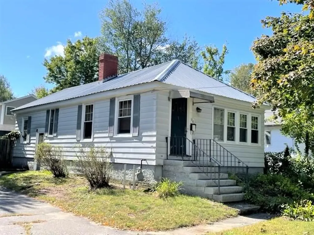 94 Arbutus Avenue South Portland ME 04106
