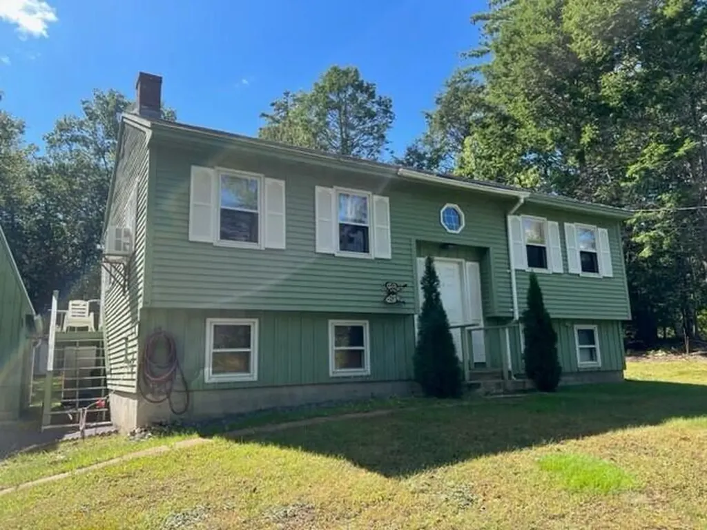 78 Mountain Road York ME 03902
