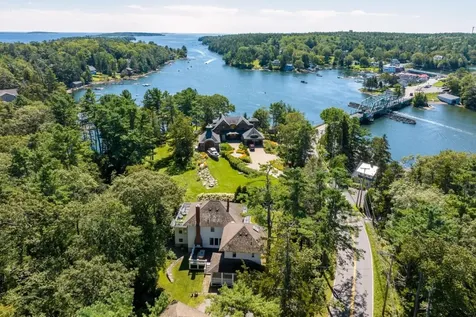 1 Chimes Lane Boothbay Harbor ME 04538