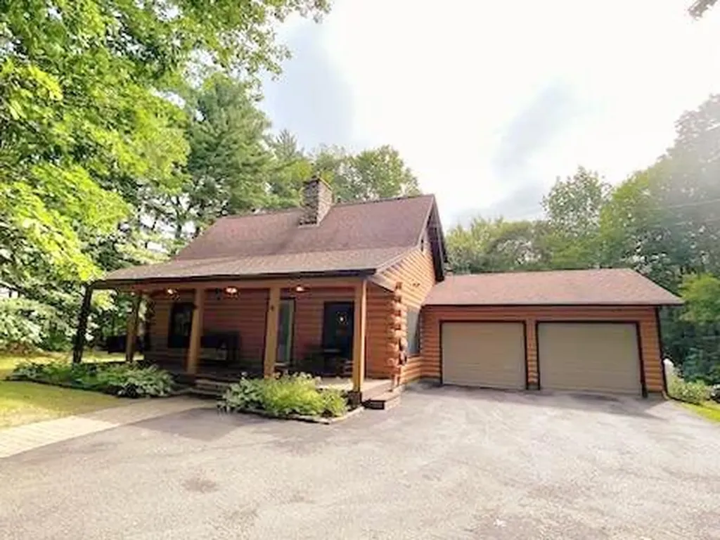 20 Sunflower Lane Sidney ME 04330