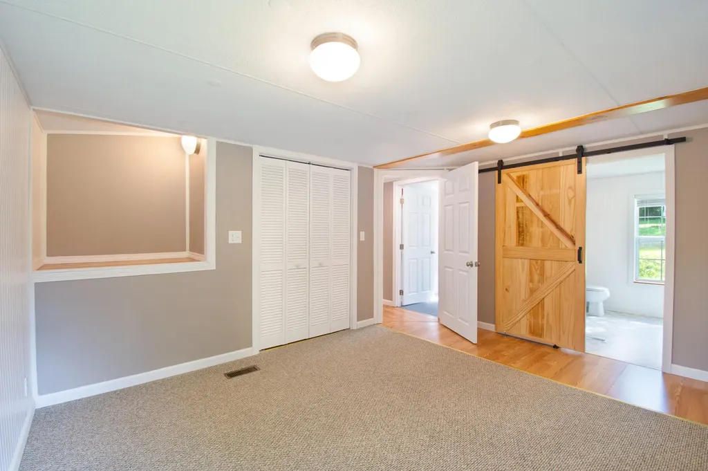 33 Amy Circle Dresden ME 04342