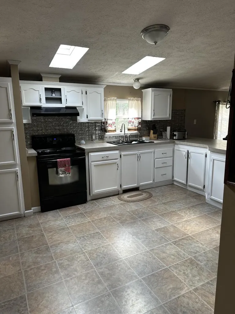 205 Main Street Oxford ME 04270