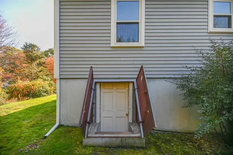 49 Raydon Road Extension York ME 03909