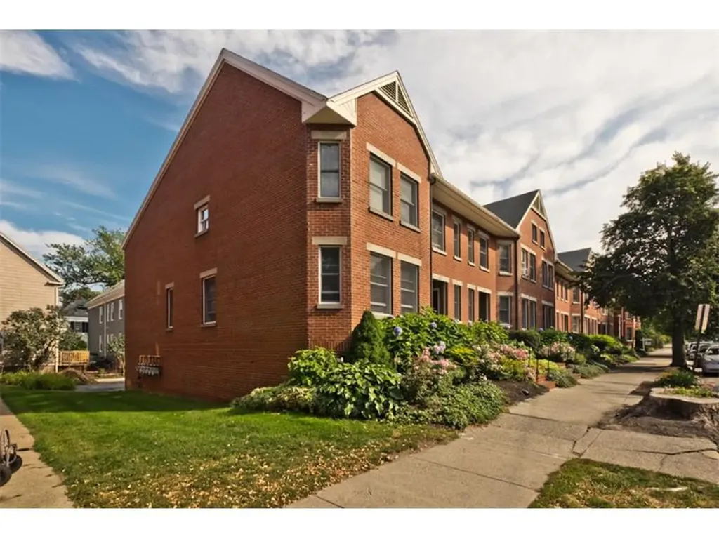 215 Vaughan Street Portland ME 04102