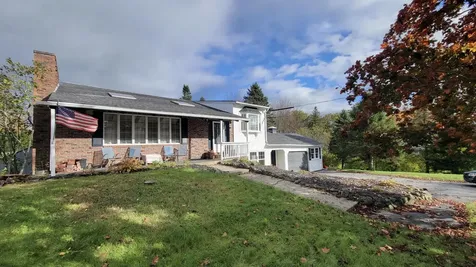 544 Middle Road Sabattus ME 04280