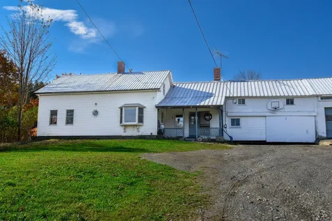 41 Monument Road Abbot ME 04406
