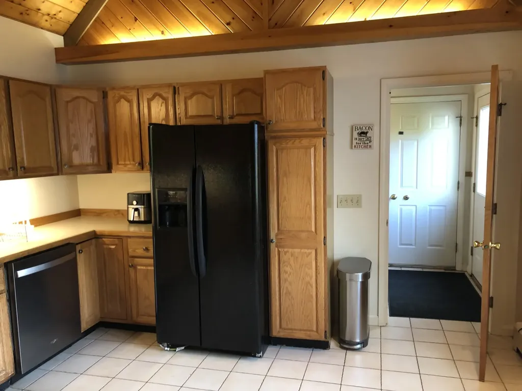 10 Robinson Drive Rockport ME 04856