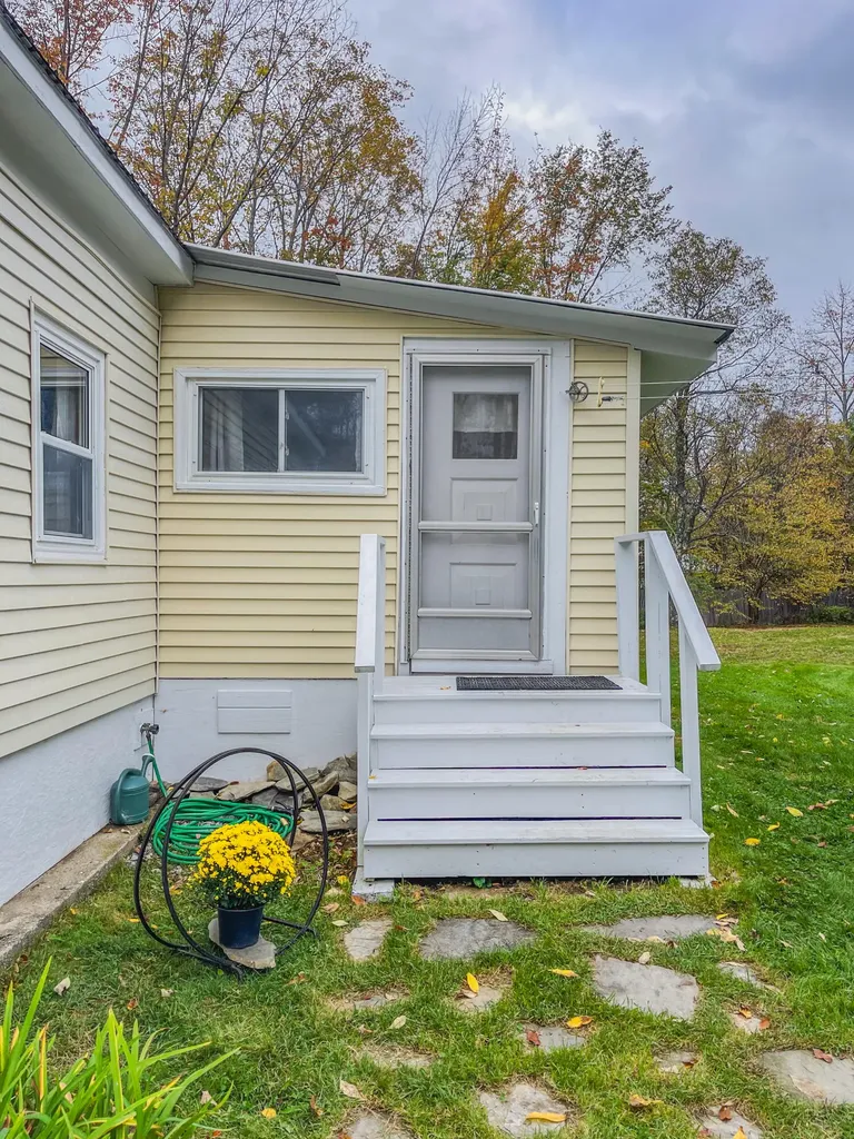 749 Industry Road Farmington ME 04938
