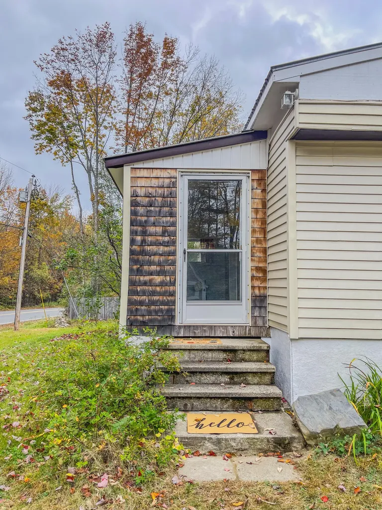 749 Industry Road Farmington ME 04938