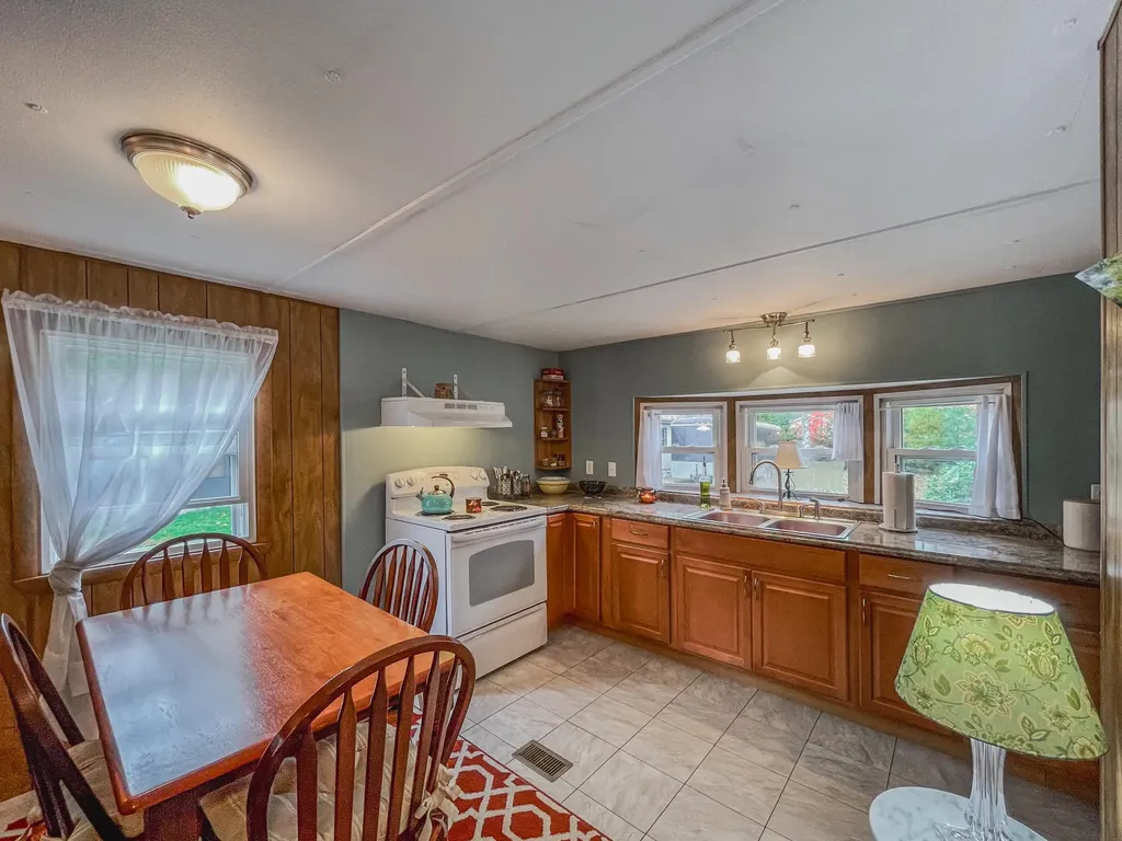 749 Industry Road Farmington ME 04938
