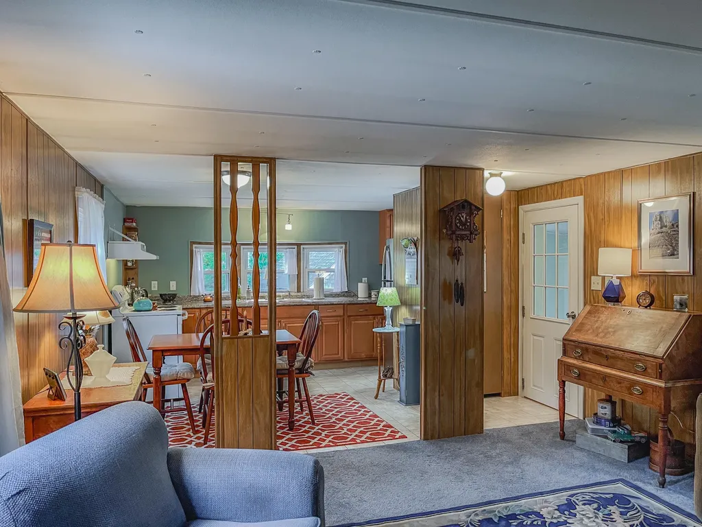 749 Industry Road Farmington ME 04938