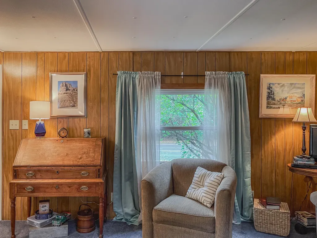 749 Industry Road Farmington ME 04938