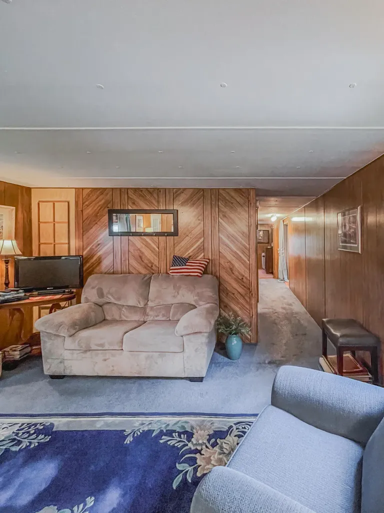 749 Industry Road Farmington ME 04938