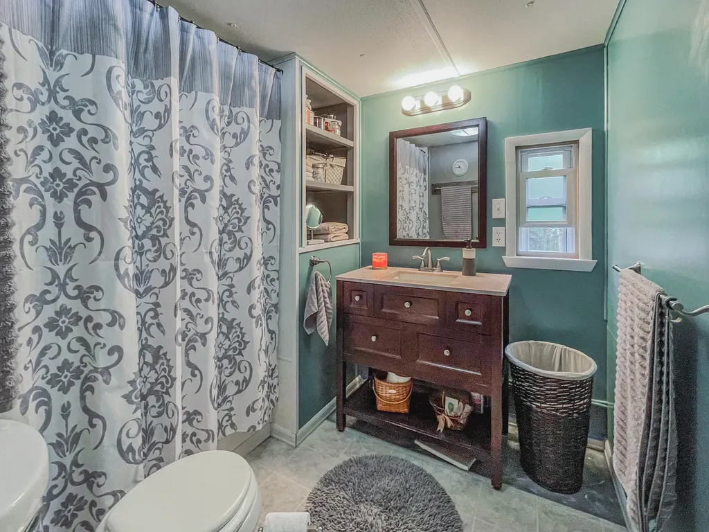 749 Industry Road Farmington ME 04938
