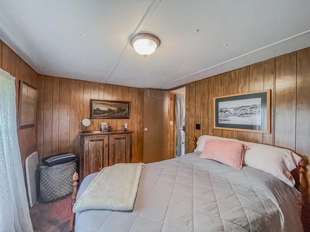 749 Industry Road Farmington ME 04938
