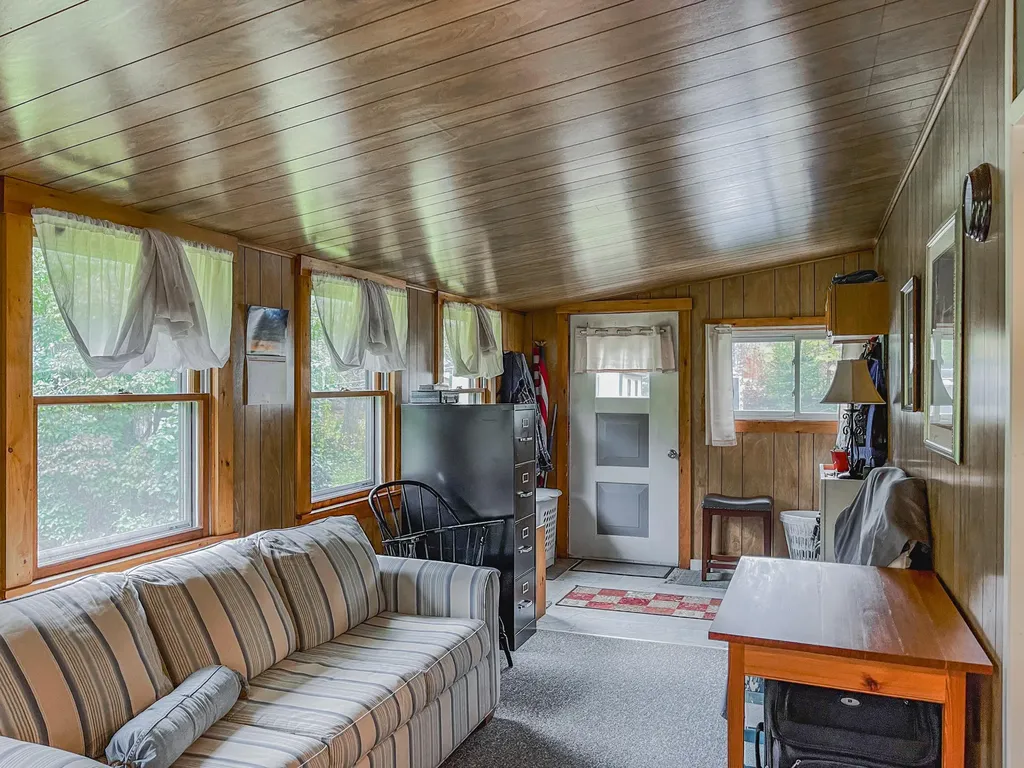 749 Industry Road Farmington ME 04938