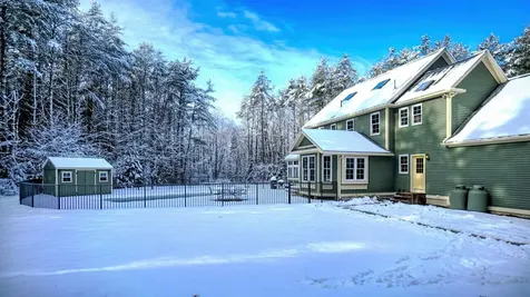 36 Sturbridge Lane Cumberland ME 04021