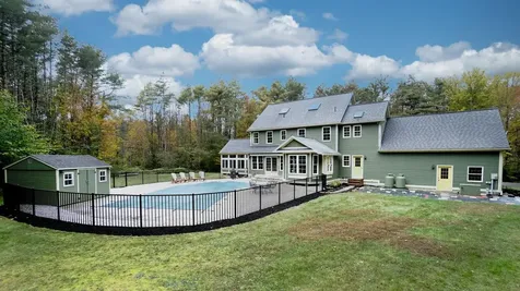 36 Sturbridge Lane Cumberland ME 04021