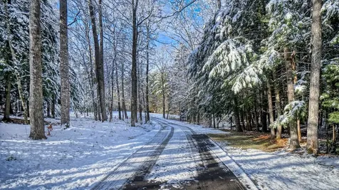 36 Sturbridge Lane Cumberland ME 04021