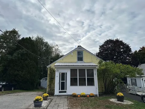 59 Fulton Street Auburn ME 04210