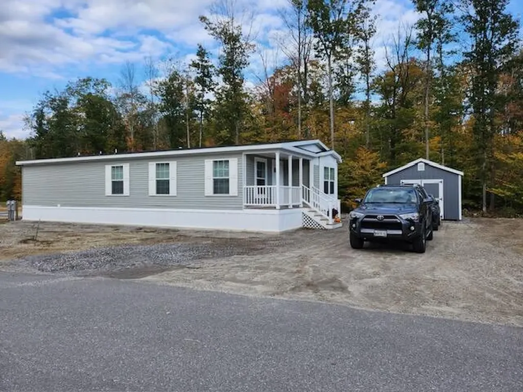 17 Red Oak Drive Turner ME 04282
