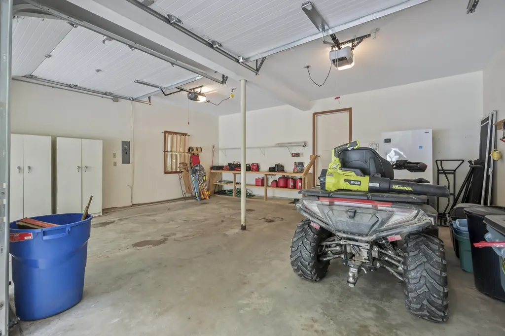 83 Bunting Lane Poland ME 04274