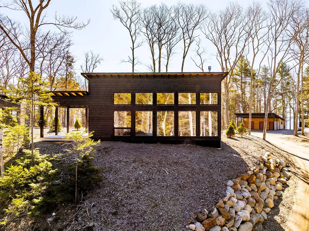 440 Belfast Road Camden ME 04843