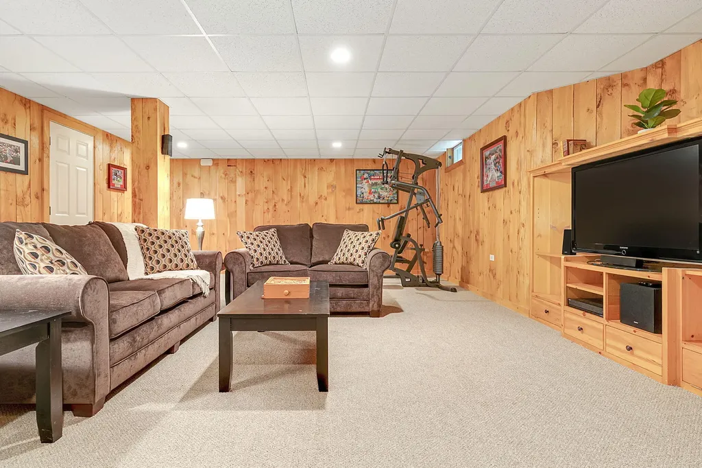37 Newell Ridge Road Cumberland ME 04021