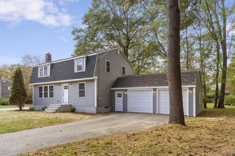 30 Baribeau Drive Brunswick ME 04011