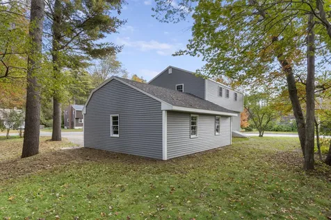 30 Baribeau Drive Brunswick ME 04011