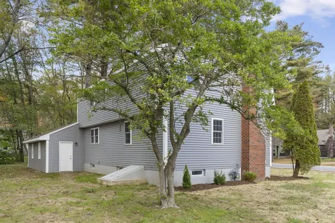 30 Baribeau Drive Brunswick ME 04011